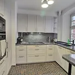 Διαμέρισμα : 6 Pers, Charme Et Modernite, Centre-ville, Parking Inclus - Fr-1-722-14 *
